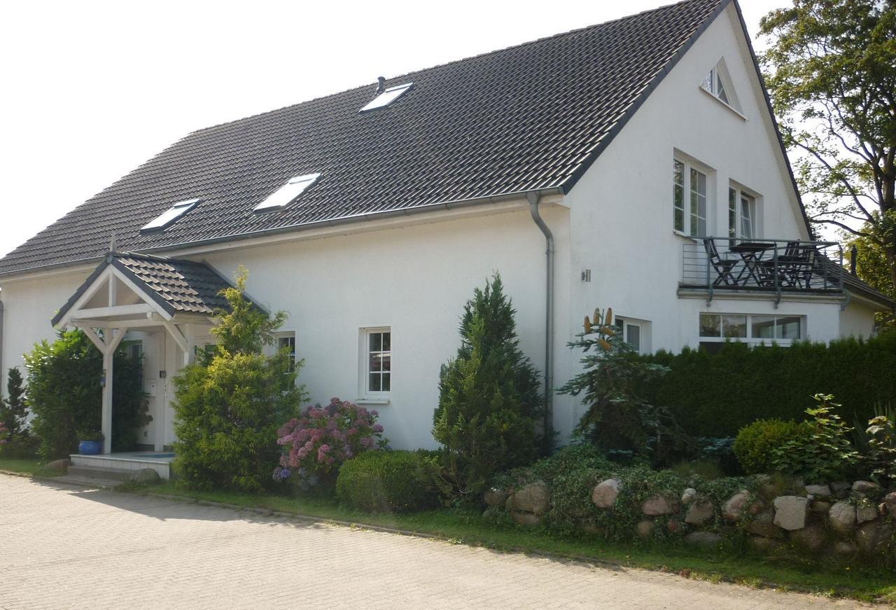 Pension Zum Leuchtturm Bastorf Dış mekan fotoğraf